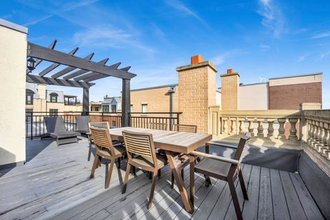 Tiny photo for 460 PENNSYLVANIA Avenue #C, Glen Ellyn, IL 60137 (MLS # 12489369)