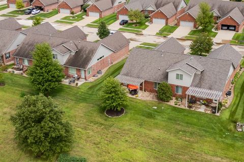 Tiny photo for 1713 Dunraven Road, Bloomington, IL 61704 (MLS # 12436718)