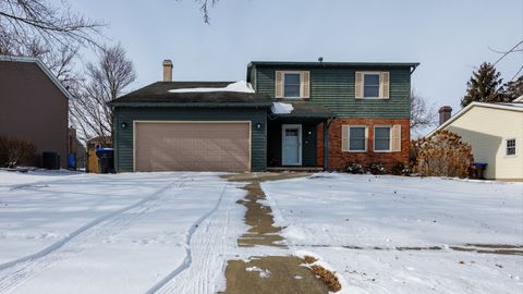 Photo of 2007 Fallen Oak Road, Bloomington, IL 61704 (MLS # 12483135)