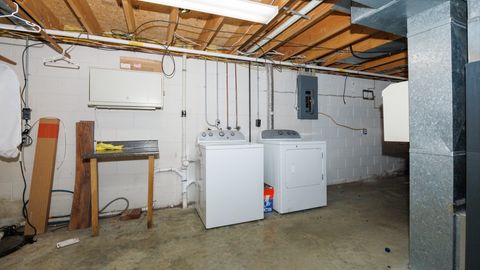 Tiny photo for 2007 Fallen Oak Road, Bloomington, IL 61704 (MLS # 12483135)