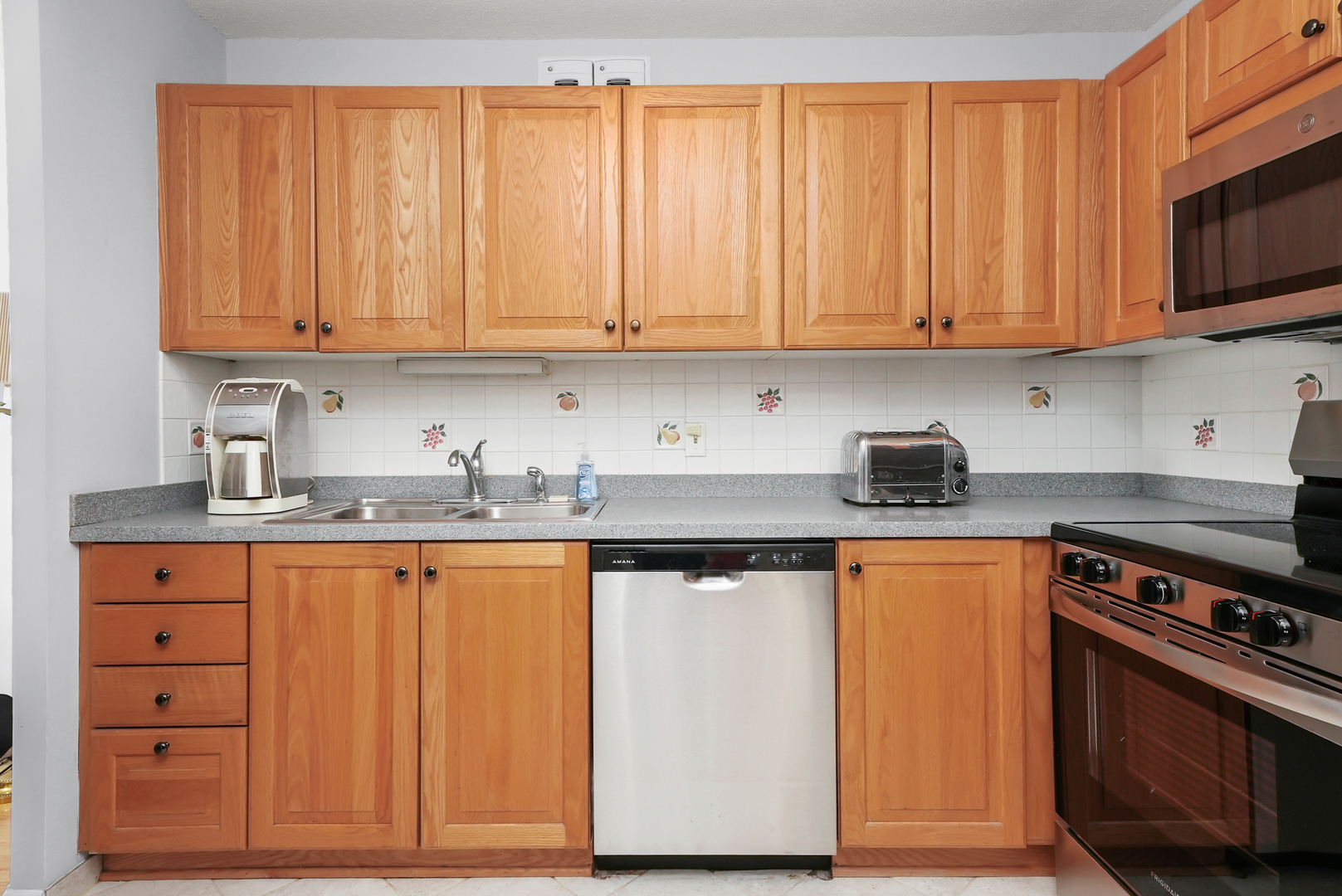 405 N Wabash Avenue 502