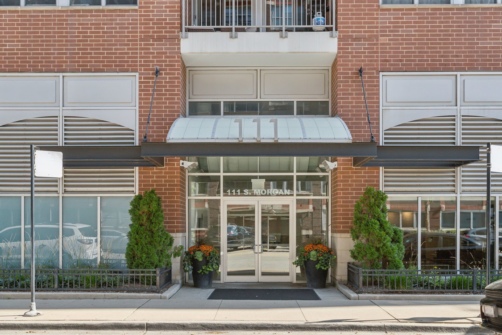 111 S MORGAN Street 422