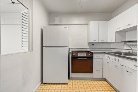 Tiny photo for 1255 N Sandburg Terrace #2305, Chicago, IL 60610 (MLS # 12771018)