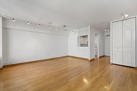 Tiny photo for 1255 N Sandburg Terrace #2305, Chicago, IL 60610 (MLS # 12771018)