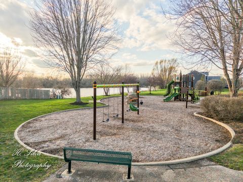 Tiny photo for 3776 Sonoma Circle, Lake In The Hills, IL 60156 (MLS # 12606695)