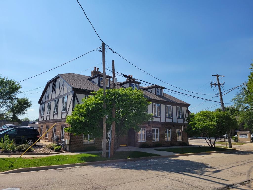 50 Ela Street
