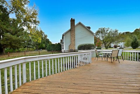 Tiny photo for 963 Lakeside Drive, West Chicago, IL 60185 (MLS # 12494169)