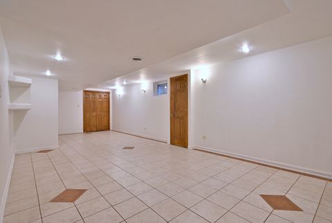 Tiny photo for 963 Lakeside Drive, West Chicago, IL 60185 (MLS # 12494169)