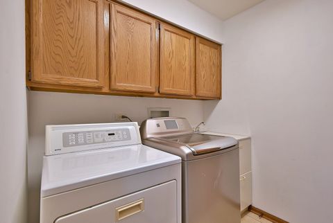 Tiny photo for 963 Lakeside Drive, West Chicago, IL 60185 (MLS # 12494169)