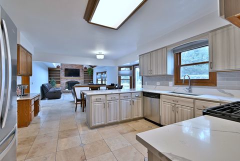 Tiny photo for 963 Lakeside Drive, West Chicago, IL 60185 (MLS # 12494169)