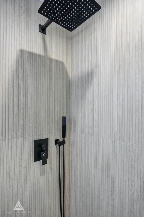 Tiny photo for 500 N Fairview Avenue, Mount Prospect, IL 60056 (MLS # 12515809)