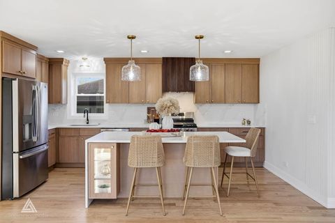 Tiny photo for 500 N Fairview Avenue, Mount Prospect, IL 60056 (MLS # 12515809)