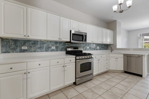Tiny photo for 916 Havenshire Court #916, Naperville, IL 60565 (MLS # 12760249)