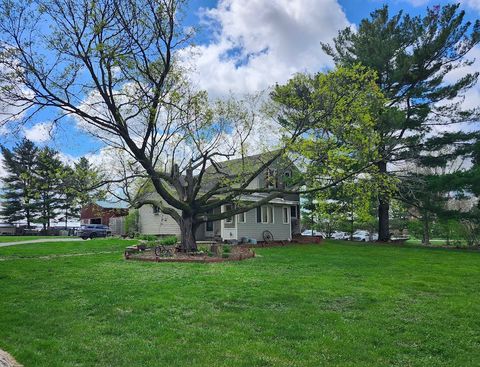 Photo of 6760 TIPPLE Road, Rockford, IL 61102 (MLS # 12618372)