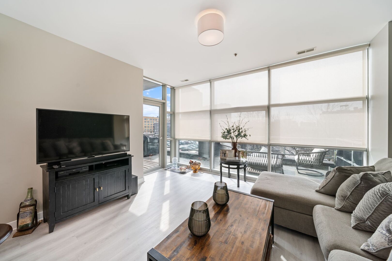 225 S SANGAMON Street 308