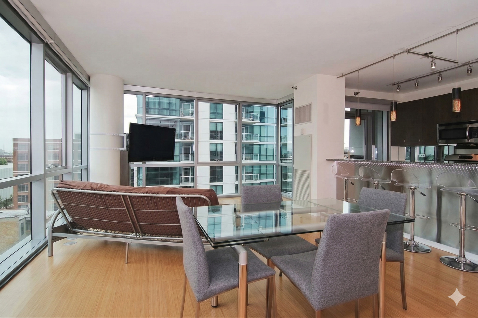 123 S Green Street 906B