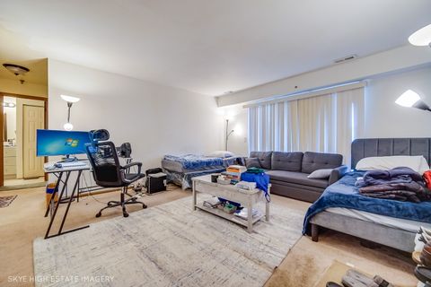 Tiny photo for 21W581 North Avenue #30, Lombard, IL 60148 (MLS # 12490878)