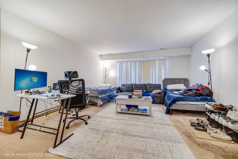 Tiny photo for 21W581 North Avenue #30, Lombard, IL 60148 (MLS # 12490878)