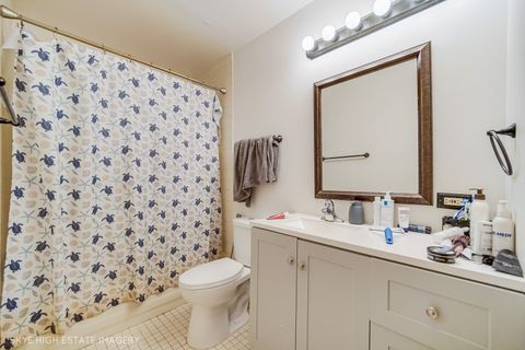 Tiny photo for 21W581 North Avenue #30, Lombard, IL 60148 (MLS # 12490878)