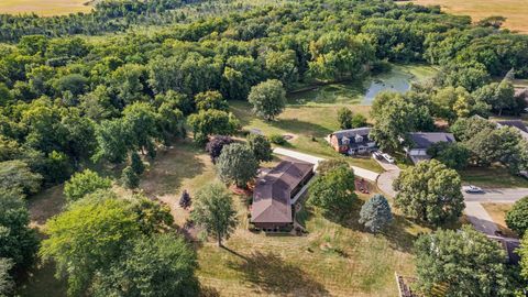 Tiny photo for 44 Glenbrook Court, Fisher, IL 61843 (MLS # 12461867)