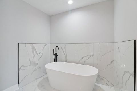 Tiny photo for 11556 S Alpine Avenue, Palos Park, IL 60464 (MLS # 12421978)