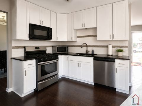 Tiny photo for 716 Oxford Avenue, Matteson, IL 60443 (MLS # 12706836)