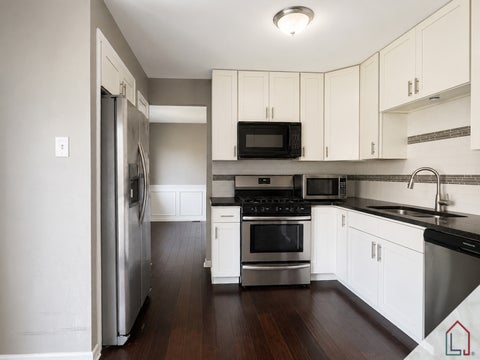 Tiny photo for 716 Oxford Avenue, Matteson, IL 60443 (MLS # 12706836)