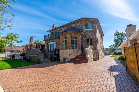 Tiny photo for 824 Shibley Avenue, Park Ridge, IL 60068 (MLS # 12758787)