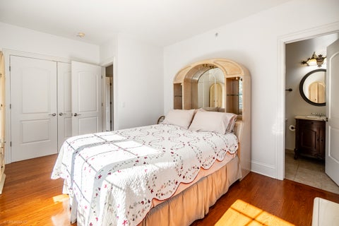 Tiny photo for 824 Shibley Avenue, Park Ridge, IL 60068 (MLS # 12758787)