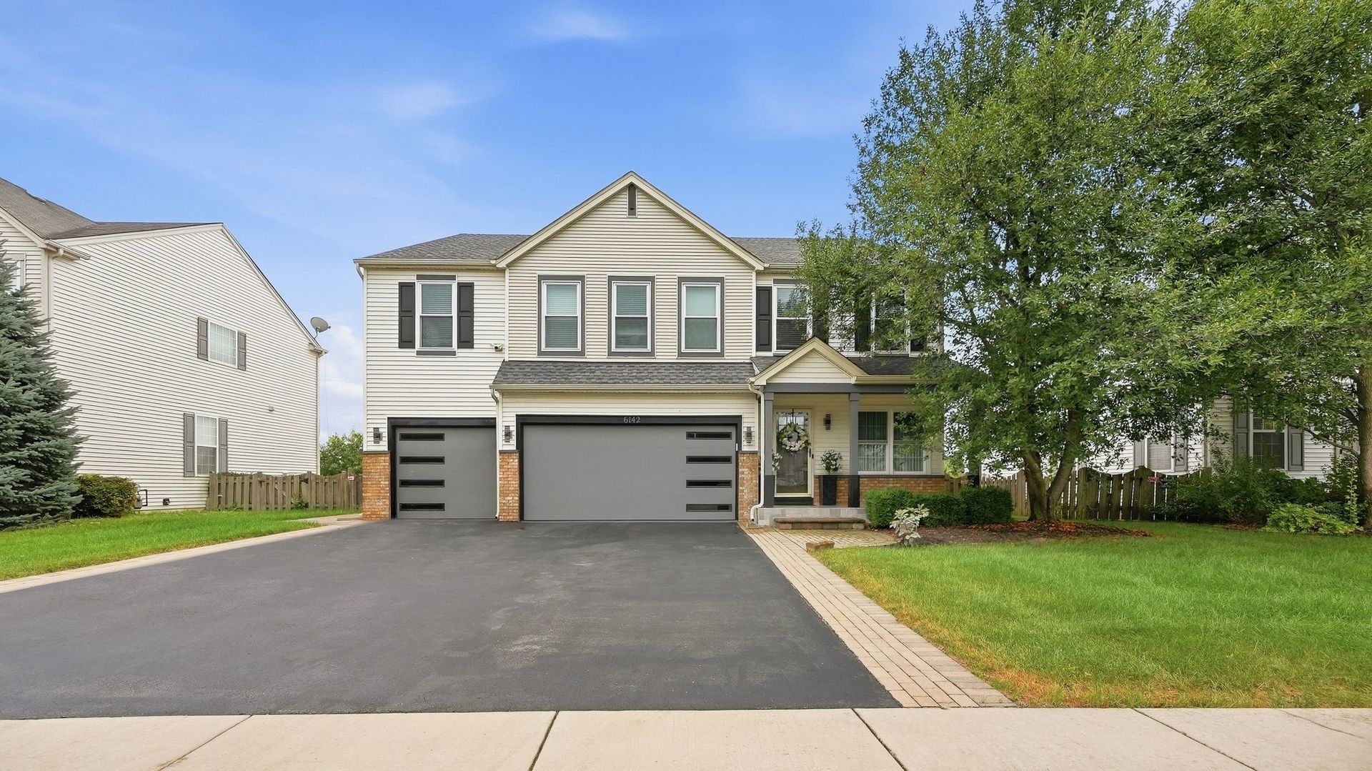 6142 AUTUMN RIDGE Drive