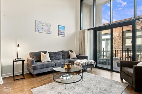 Tiny photo for 400 W ONTARIO Street #707, Chicago, IL 60654 (MLS # 12782804)