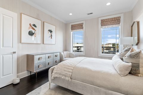 Tiny photo for 1634 W Surf Street, Chicago, IL 60657 (MLS # 12650973)