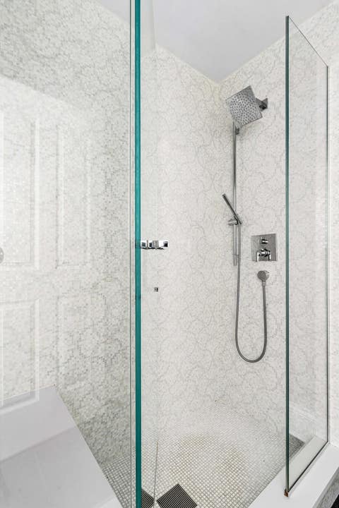 Tiny photo for 1634 W Surf Street, Chicago, IL 60657 (MLS # 12650973)