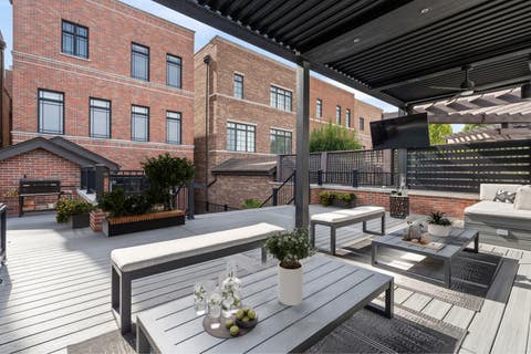 Tiny photo for 1634 W Surf Street, Chicago, IL 60657 (MLS # 12650973)
