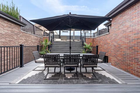 Tiny photo for 1634 W Surf Street, Chicago, IL 60657 (MLS # 12650973)