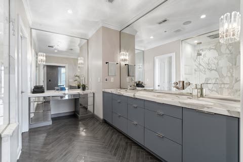Tiny photo for 1634 W Surf Street, Chicago, IL 60657 (MLS # 12650973)