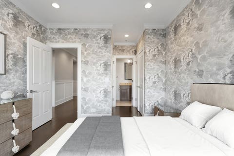 Tiny photo for 1634 W Surf Street, Chicago, IL 60657 (MLS # 12650973)