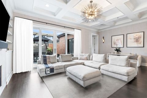 Tiny photo for 1634 W Surf Street, Chicago, IL 60657 (MLS # 12650973)