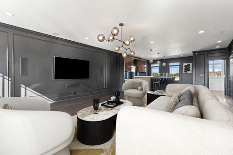 Tiny photo for 1634 W Surf Street, Chicago, IL 60657 (MLS # 12650973)