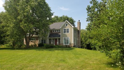 Tiny photo for 7N072 Willowbrook Drive, St. Charles, IL 60175 (MLS # 12436669)