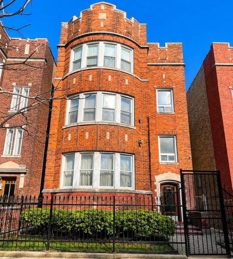 7823 S Cornell Avenue Chicago IL 60649