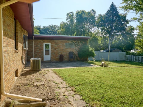 Tiny photo for 306 Shooting Park Road, Peru, IL 61354 (MLS # 12745614)