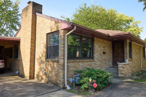 Tiny photo for 306 Shooting Park Road, Peru, IL 61354 (MLS # 12745614)