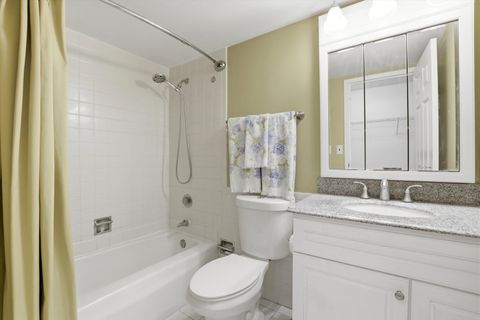 Tiny photo for 1110 Grove Street #2C, Downers Grove, IL 60515 (MLS # 12595929)