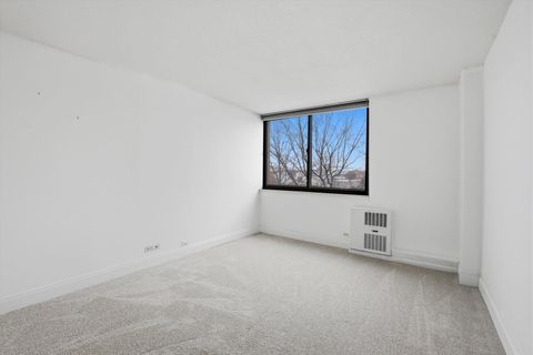 Tiny photo for 1110 Grove Street #2C, Downers Grove, IL 60515 (MLS # 12595929)