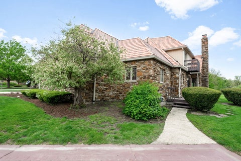 Tiny photo for 910 Red Fox Lane, Oak Brook, IL 60523 (MLS # 12616471)