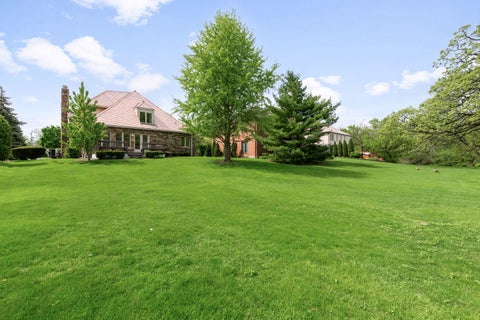Tiny photo for 910 Red Fox Lane, Oak Brook, IL 60523 (MLS # 12616471)