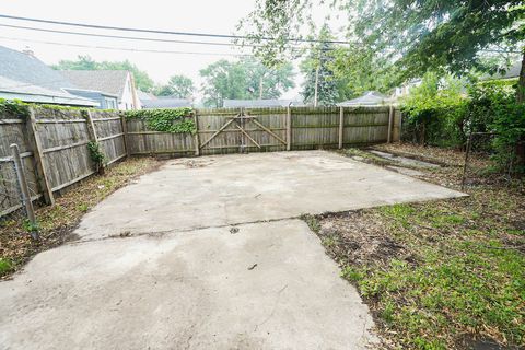 Tiny photo for 14435 Martin Luther King Jr Drive, Dolton, IL 60419 (MLS # 12540811)