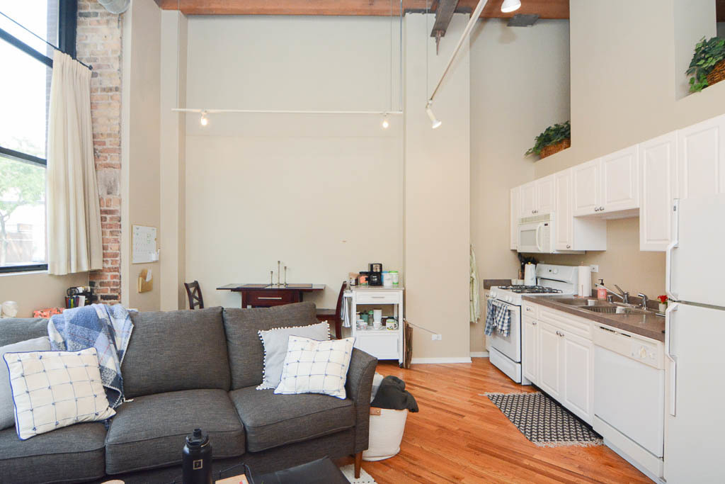 226 N Clinton Street 102