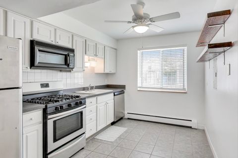 Tiny photo for 7315 N Oakley Avenue #1A, Chicago, IL 60645 (MLS # 12499468)